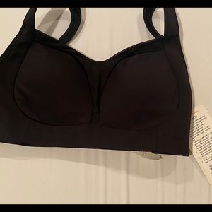 lululemon sports bra tata tamer